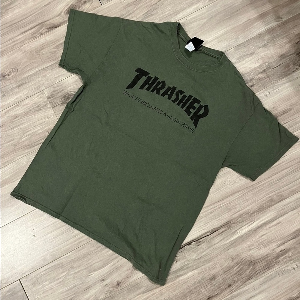 Vintage Olive Thrasher shirt
